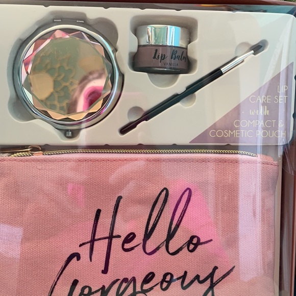 NEW Lip Care Set - Picture 3 of 4